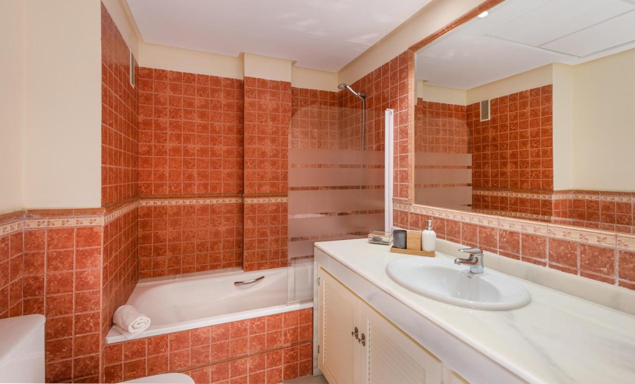 마닐바 Colinas El Hacho 2320 Sea View 아파트 외부 사진